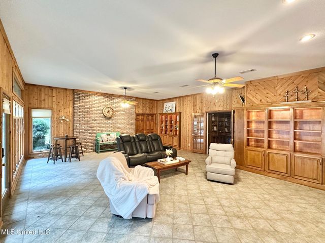 6001 Wooded Acres Road, Vancleave, MS 39565