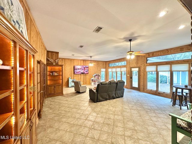 6001 Wooded Acres Road, Vancleave, MS 39565