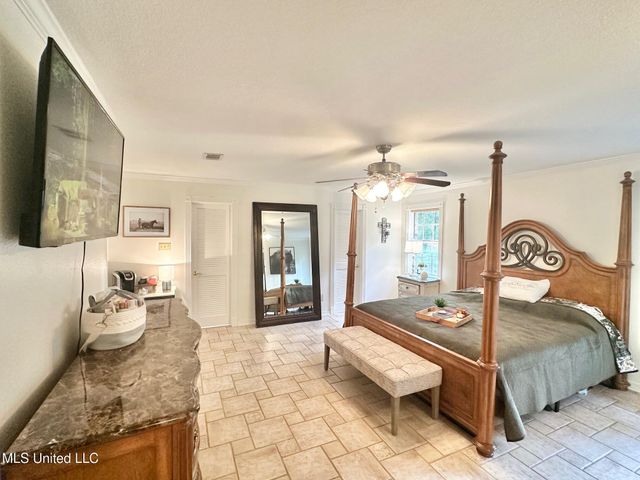 6001 Wooded Acres Road, Vancleave, MS 39565