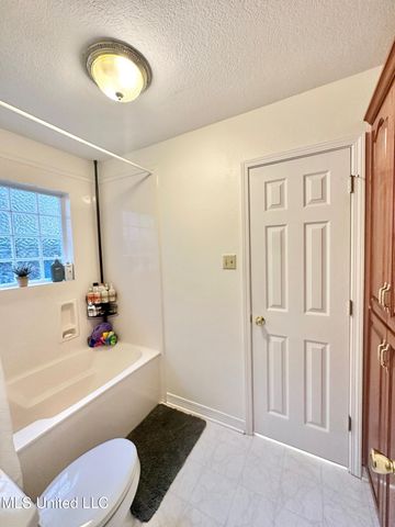 6001 Wooded Acres Road, Vancleave, MS 39565