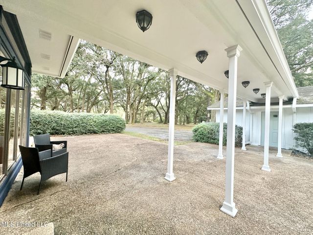 6001 Wooded Acres Road, Vancleave, MS 39565