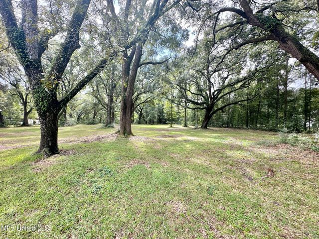 6001 Wooded Acres Road, Vancleave, MS 39565
