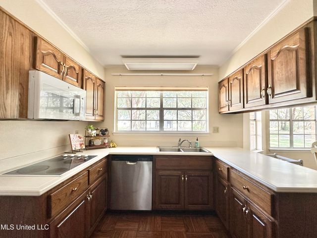6001 Wooded Acres Road, Vancleave, MS 39565