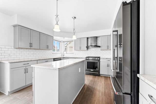 16851 Silverado Drive, Southgate, MI 48195