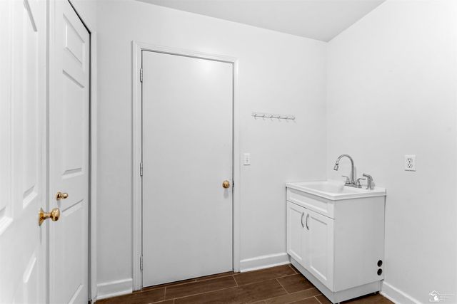 16851 Silverado Drive, Southgate, MI 48195