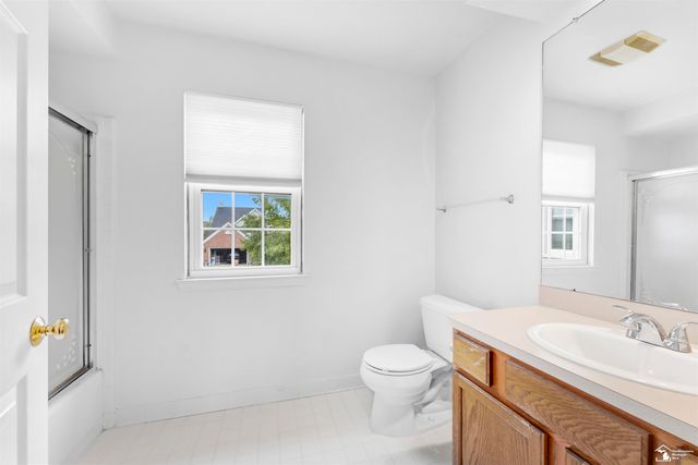 16851 Silverado Drive, Southgate, MI 48195