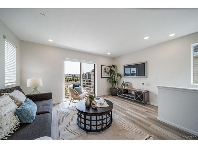 10350 Tucson Pl, Commerce City, CO 80022