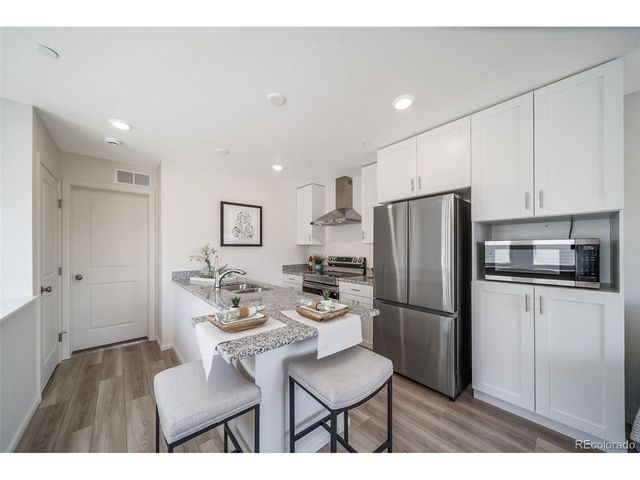 10350 Tucson Pl, Commerce City, CO 80022