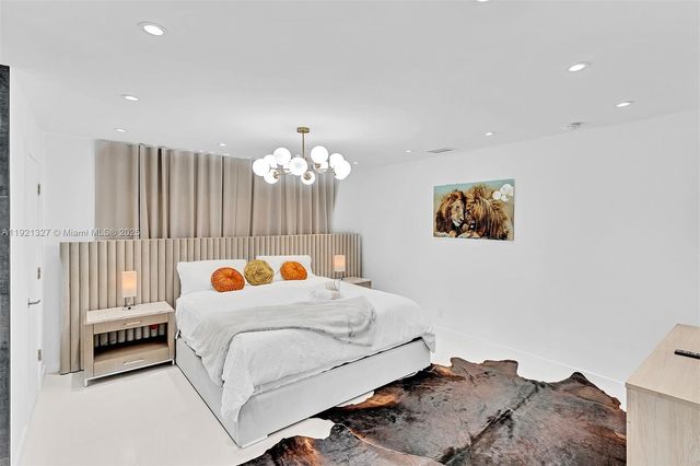 5005 Johnson St, Hollywood, FL 33021