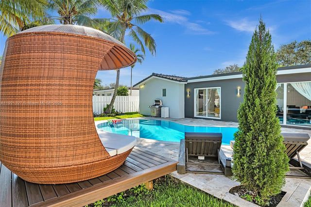 5005 Johnson St, Hollywood, FL 33021