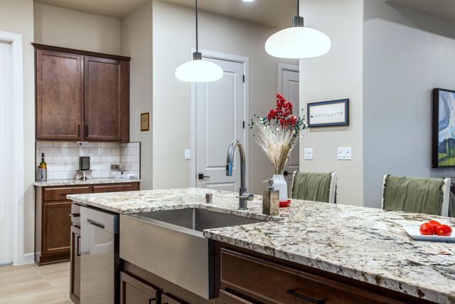 7742 Majesty Court NW, Albuquerque, NM 87107