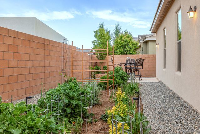 7742 Majesty Court NW, Albuquerque, NM 87107