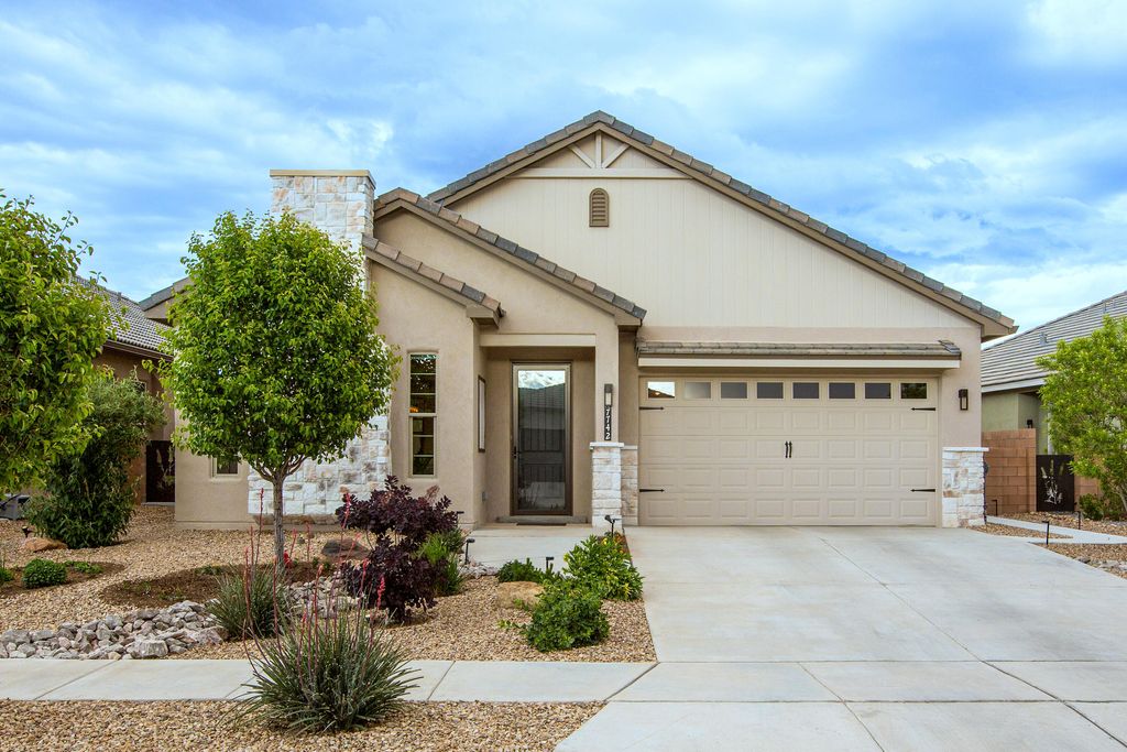 7742 Majesty Court NW, Albuquerque, NM 87107