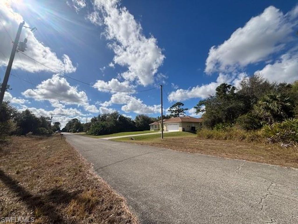 611 Highland AVE, LEHIGH ACRES, FL 33972 — photo 2