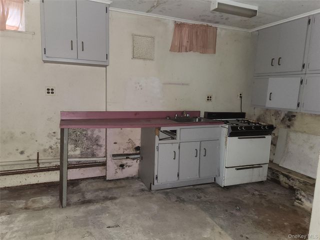 3237 Rawlins Avenue, Bronx, NY 10465