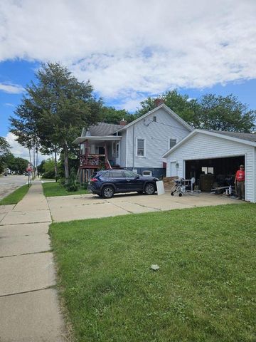 400 S MADISON STREET, Green Bay, WI 54301