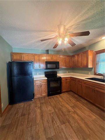 510 Shawn Crest Lane, Richmond, MO 64085