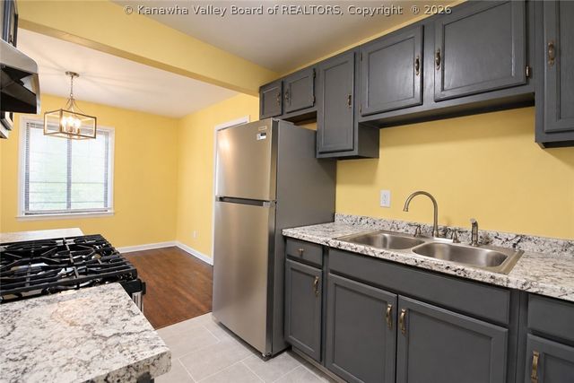 4726 Washington Avenue Se, Charleston, WV 25304