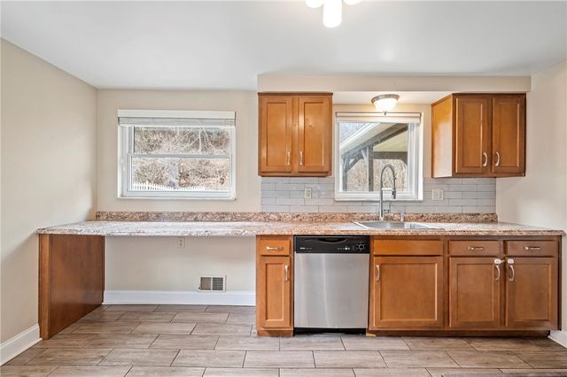 3033 Universal Rd, Penn Hills, PA 15235