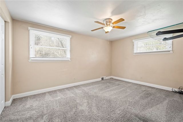 3033 Universal Rd, Penn Hills, PA 15235