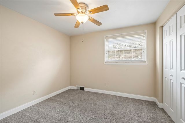 3033 Universal Rd, Penn Hills, PA 15235