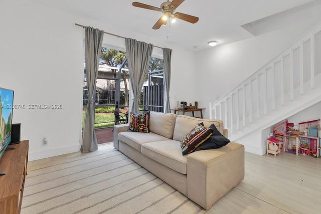 1919 Madeira Dr 4, Weston, FL 33327