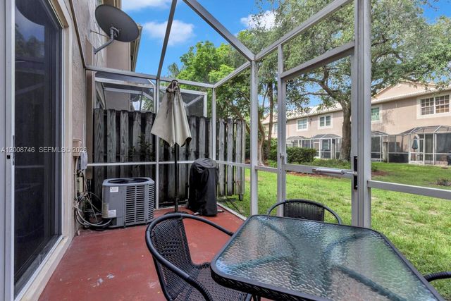 1919 Madeira Dr 4, Weston, FL 33327