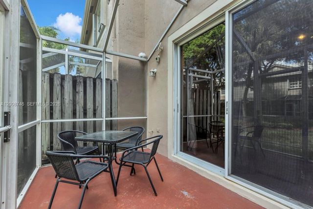 1919 Madeira Dr 4, Weston, FL 33327