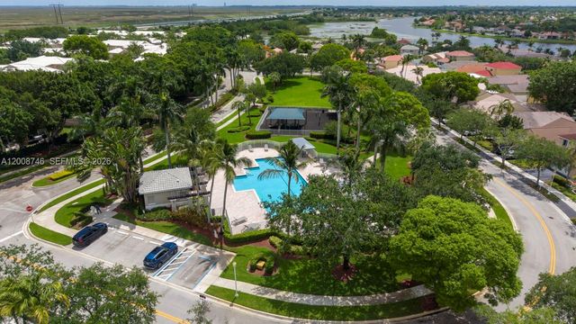 1919 Madeira Dr 4, Weston, FL 33327