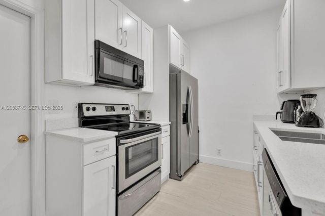 1919 Madeira Dr 4, Weston, FL 33327
