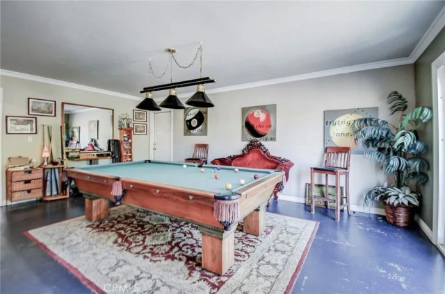 2401 E Avalon, Santa Ana, CA 92705