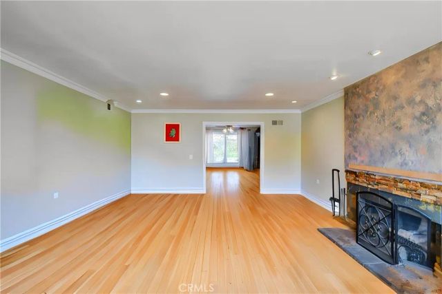 2401 E Avalon, Santa Ana, CA 92705