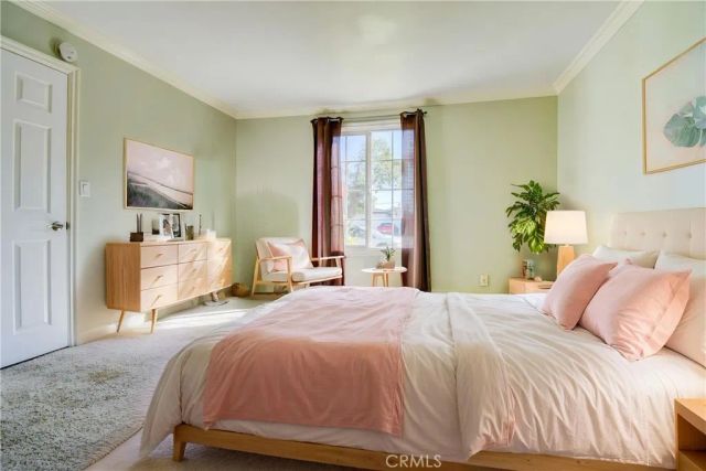 2401 E Avalon, Santa Ana, CA 92705