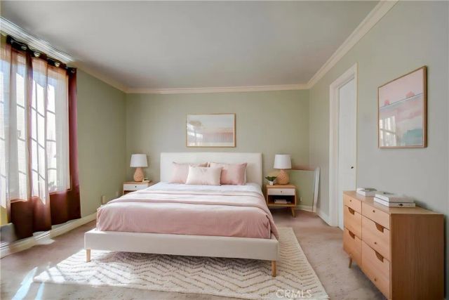 2401 E Avalon, Santa Ana, CA 92705