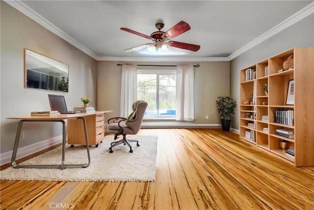 2401 E Avalon, Santa Ana, CA 92705