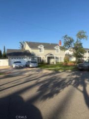 2401 E Avalon, Santa Ana, CA 92705