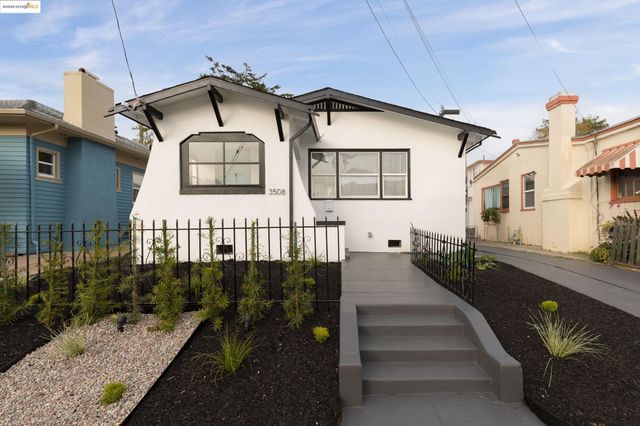 3508 Lyon Ave, Oakland, CA 94601
