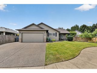 7465 Ne PRAIRIE St, Keizer, OR 97303