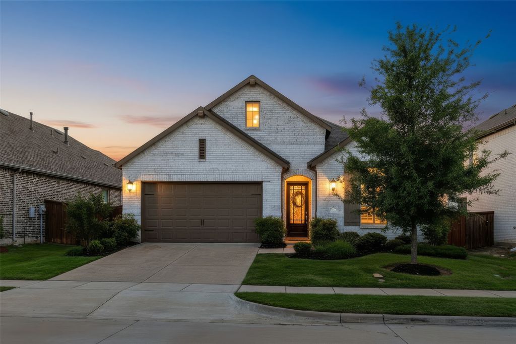 1412 Eclipse Road, Aubrey, TX 76227