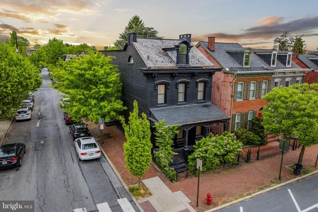 449 W WALNUT ST, Lancaster, PA 17603