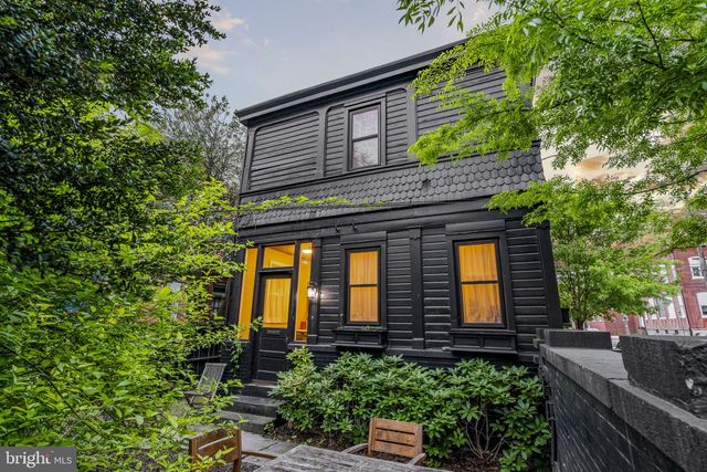 449 W WALNUT ST, Lancaster, PA 17603