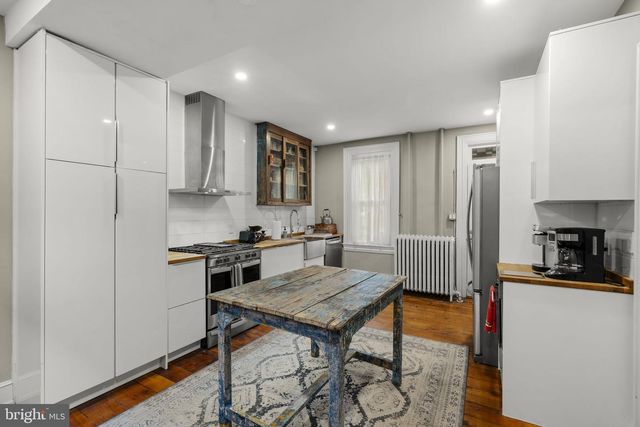449 W WALNUT ST, Lancaster, PA 17603