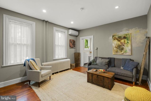 449 W WALNUT ST, Lancaster, PA 17603