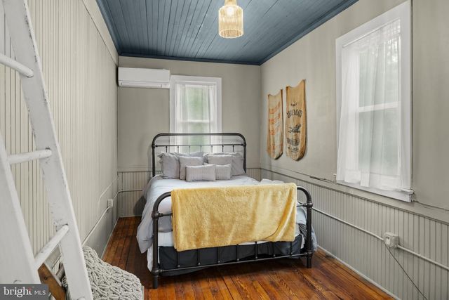 449 W WALNUT ST, Lancaster, PA 17603