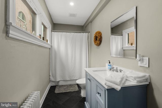 449 W WALNUT ST, Lancaster, PA 17603