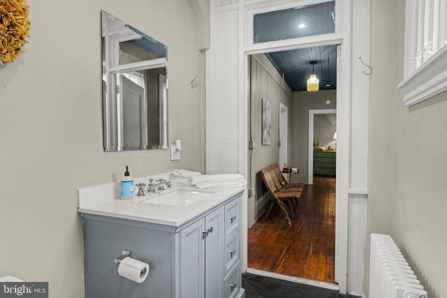 449 W WALNUT ST, Lancaster, PA 17603