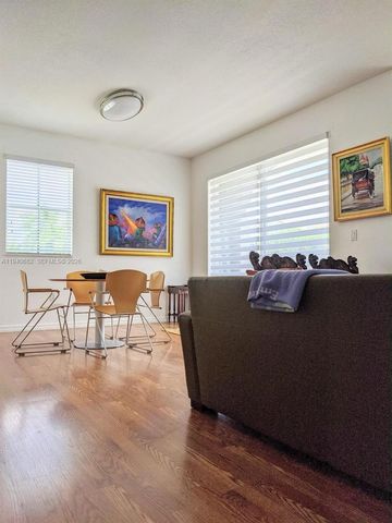 8930 W Flagler Street 201, Miami, FL 33174