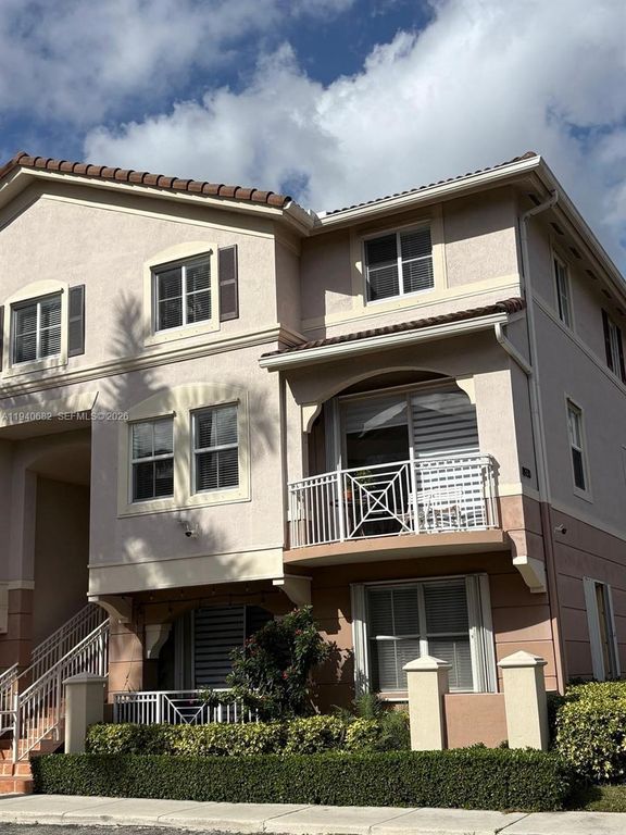 8930 W Flagler Street 201, Miami, FL 33174