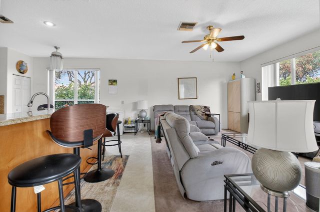 7106 Taylorwood Drive, Lake Worth, FL 33467