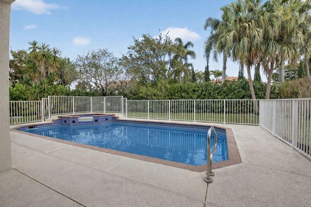 7106 Taylorwood Drive, Lake Worth, FL 33467